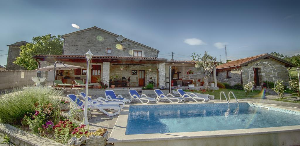 Vila Vesna Grožnjan Extérieur photo